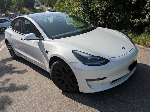 Tesla Model 3 Long Range D