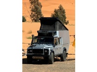 Bild 3: Land Rover Defender 130 TD4 mit Aufbau