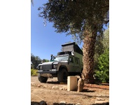 Bild 4: Land Rover Defender 130 TD4 mit Aufbau