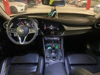 Bild 6: Alfa Romeo Giulia 2.0 Q4 Veloce