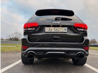 Bild 4: Jeep Grand Cherokee 6.4 V8 HEMI SRT8