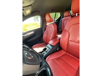 Bild 6: Volvo XC40 2.0 D4 Momentum AWD