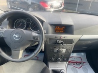 Bild 8: Opel Astra GTC 1.8i 16V 140 Cosmo