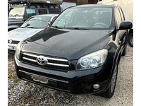 Bild 2: Toyota RAV4 2.2 D-4D 177 Linea Luna