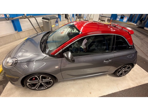 Opel Adam 1.4i Turbo S S/S Opel Adam 1.4i Turbo S S/S