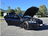 Bild 3: Jaguar XJ 3.0 V6 D Portfolio