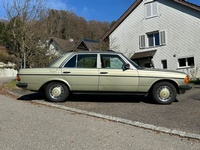 Bild 2: Mercedes-Benz W123 230 E