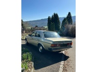 Bild 4: Mercedes-Benz W123 230 E