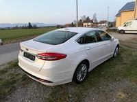 Bild 4: Ford Mondeo 2.0 HEV 187 Titanium
