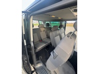 Fotografia 5: VW T5 Caravelle Comfortline 2.0 TDI CR 4Motion DSG Fotografia 5: VW T5 Caravelle Comfortline 2.0 TDI CR 4Motion DSG