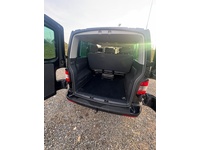Fotografia 6: VW T5 Caravelle Comfortline 2.0 TDI CR 4Motion DSG Fotografia 6: VW T5 Caravelle Comfortline 2.0 TDI CR 4Motion DSG