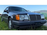 Bild 2: Mercedes-Benz A124 Cabriolet 300 CE-24 Bild 2: Mercedes-Benz A124 Cabriolet 300 CE-24