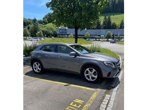 Mercedes-Benz GLA-Klasse X156 GLA 220 d 4m