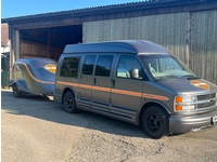 Bild 2: Chevrolet Starcraft 5.7 V8 Ausbau mit massiv Nussbaumholz Bild 2: Chevrolet Starcraft 5.7 V8 Ausbau mit massiv Nussbaumholz