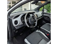 Bild 3: Toyota Yaris 1.5 VVT-i HSD Style Bi-tone