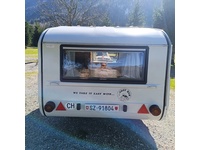 Bild 5: VW Käfer 1303 Cabrio mit Queck Wohnanhänger