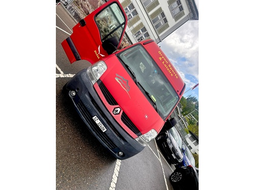 Renault Master Bus 3.9 t L3 16 Pl. 2.5 dCi 120