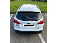 Bild 3: Ford Focus Station Wagon 1.0i EcoB 125 Carving Bild 3: Ford Focus Station Wagon 1.0i EcoB 125 Carving