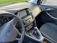 Bild 4: Ford Focus Station Wagon 1.0i EcoB 125 Carving Bild 4: Ford Focus Station Wagon 1.0i EcoB 125 Carving
