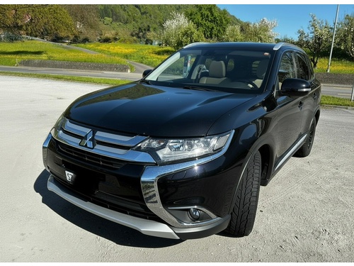 Mitsubishi Outlander 2.2 DID Diamond