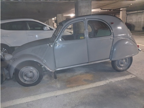 Citro&euml;n 2CV AZ