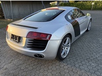 Bild 5: Audi R8 Coupé 4.2 FSI V8 quattro R-Tronic Bild 5: Audi R8 Coupé 4.2 FSI V8 quattro R-Tronic