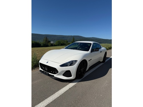 Maserati Gran Turismo 4.7 V8 MC