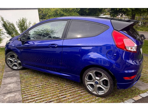Ford Fiesta 1.6 EcoB ST-2