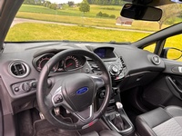 Bild 4: Ford Fiesta 1.6 EcoB ST-2