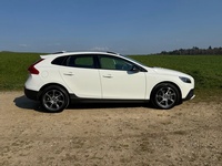 Bild 5: Volvo V40 CC 2.0 T4 Momentum AWD S/S Bild 5: Volvo V40 CC 2.0 T4 Momentum AWD S/S