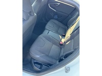 Bild 8: Volvo V40 CC 2.0 T4 Momentum AWD S/S Bild 8: Volvo V40 CC 2.0 T4 Momentum AWD S/S