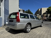 Bild 2: Volvo V70 2.5 20V T 210 Move AWD Bild 2: Volvo V70 2.5 20V T 210 Move AWD