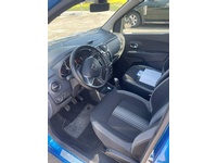 Bild 3: Dacia Lodgy 1.2 TCe Stepw. Unlim. 2 S/S 7P Bild 3: Dacia Lodgy 1.2 TCe Stepw. Unlim. 2 S/S 7P