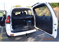 Bild 3: Toyota Land Cruiser 2.8 D 204 Comfort Bild 3: Toyota Land Cruiser 2.8 D 204 Comfort