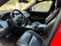 Bild 5: Jaguar E-Pace 2.0 T 200 Chequered Flag AWD Bild 5: Jaguar E-Pace 2.0 T 200 Chequered Flag AWD