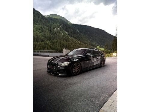 BMW 3er Reihe F30 335i xDrive