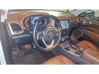 Bild 4: Jeep Grand Cherokee 3.0 CRD 250 Summit Bild 4: Jeep Grand Cherokee 3.0 CRD 250 Summit