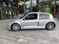 Bild 5: Renault Clio 3.0 V6 24V Sport Bild 5: Renault Clio 3.0 V6 24V Sport