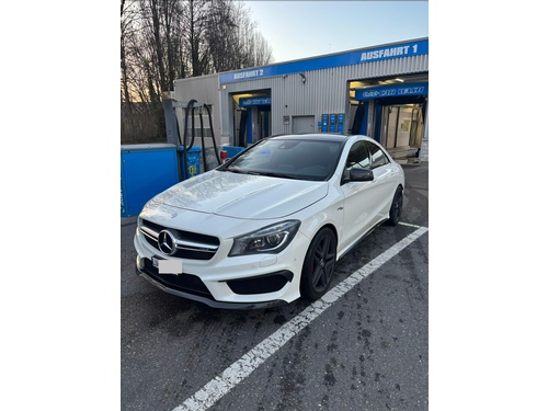 Mercedes-Benz CLA-Klasse C117 CLA 45 AMG 4m