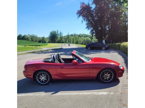 Mazda MX-5 1.8 Colour & Sound