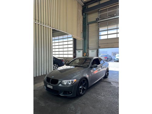 BMW 3er Reihe E93 Cabriolet 335i BMW 3er Reihe E93 Cabriolet 335i