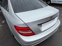 Bild 3: Mercedes-Benz C-Klasse W204 C 250 BlueEF Avantgarde Bild 3: Mercedes-Benz C-Klasse W204 C 250 BlueEF Avantgarde