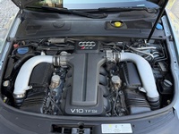 Bild 6: Audi RS6 Avant 5.0 V10 TFSI quattro T-Tronic Bild 6: Audi RS6 Avant 5.0 V10 TFSI quattro T-Tronic