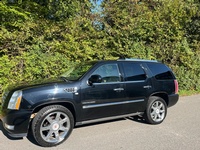 Bild 2: Cadillac Escalade 6.2 V8 Sport Luxury Bild 2: Cadillac Escalade 6.2 V8 Sport Luxury