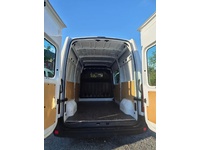 Bild 3: Nissan Interstar 3.5 Kaw. L2H2 2.3 dCi 135 Acenta Bild 3: Nissan Interstar 3.5 Kaw. L2H2 2.3 dCi 135 Acenta