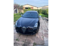 Bild 2: Alfa Romeo Giulietta 1750 TBi Quadrifoglio Verde Bild 2: Alfa Romeo Giulietta 1750 TBi Quadrifoglio Verde