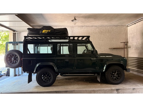 Land Rover Defender 110 2.2 TD4 SW SE