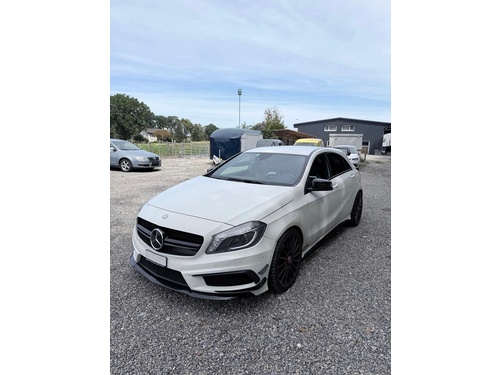Mercedes-Benz A-Klasse W176 A 45 AMG 4m