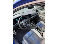 Bild 4: VW Golf VIII 2.0 TSI R DSG 4motion Bild 4: VW Golf VIII 2.0 TSI R DSG 4motion