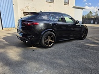 Bild 3: Alfa Romeo Stelvio 2.9 V6 Biturbo Q4 Quadrifoglio Bild 3: Alfa Romeo Stelvio 2.9 V6 Biturbo Q4 Quadrifoglio